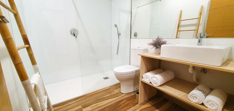 Apartamentos Antares S.l.