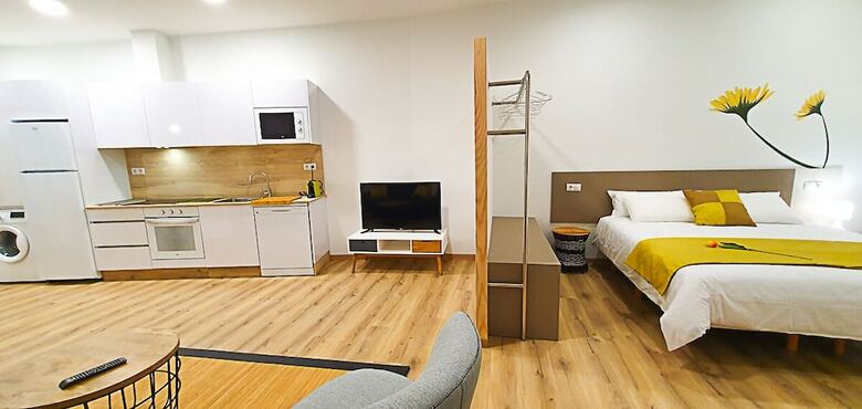 Apartamentos Antares S.l.