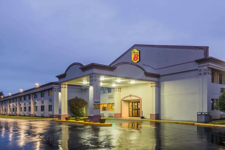 Motel Super 8 By Wyndham Hartford
