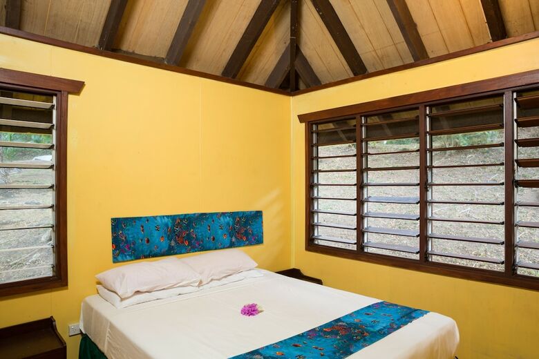 Hostal Funky Fish Beach & Surf Resort - Hostel