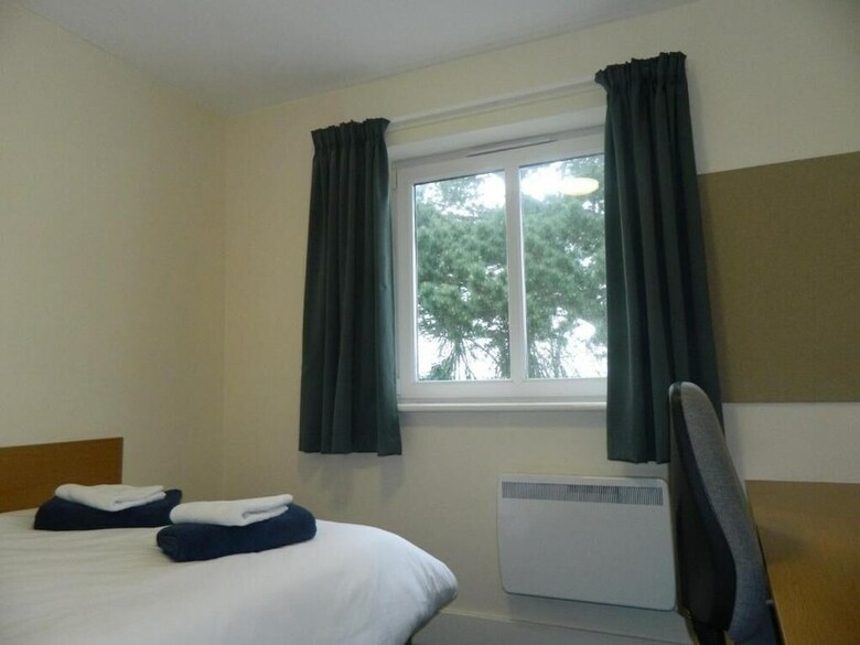 Hotel Appealing Stylish Rooms In Penryn