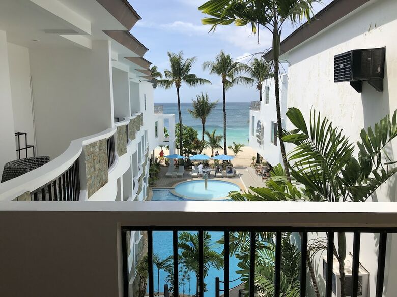 Hotel Boracay Ocean Club