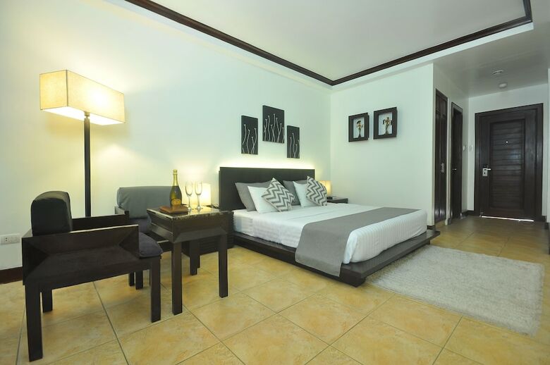 Hotel Boracay Ocean Club