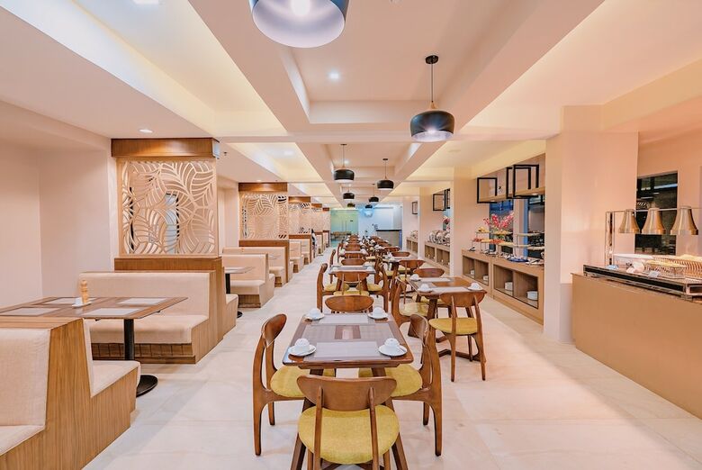 Hotel Boracay Ocean Club