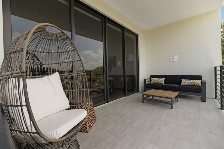 Grovehaus By Sextant