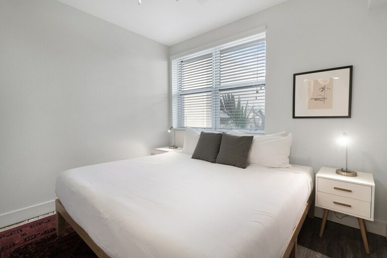 Biscayne Townhomes By Sextant