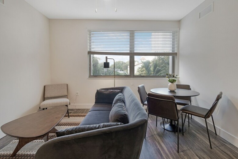 Biscayne Townhomes By Sextant