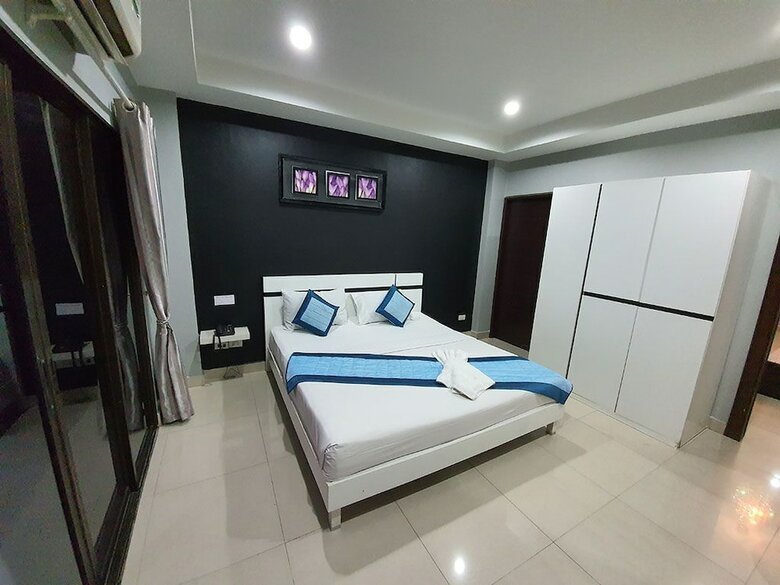 Hotel Royal Suites