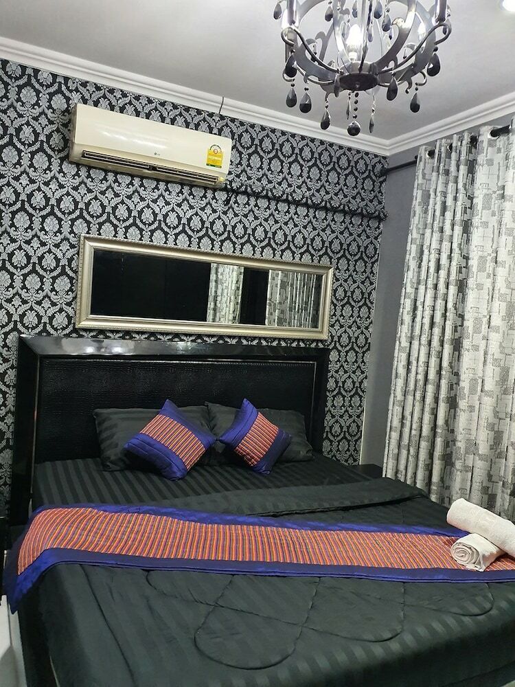 Hotel Royal Suites
