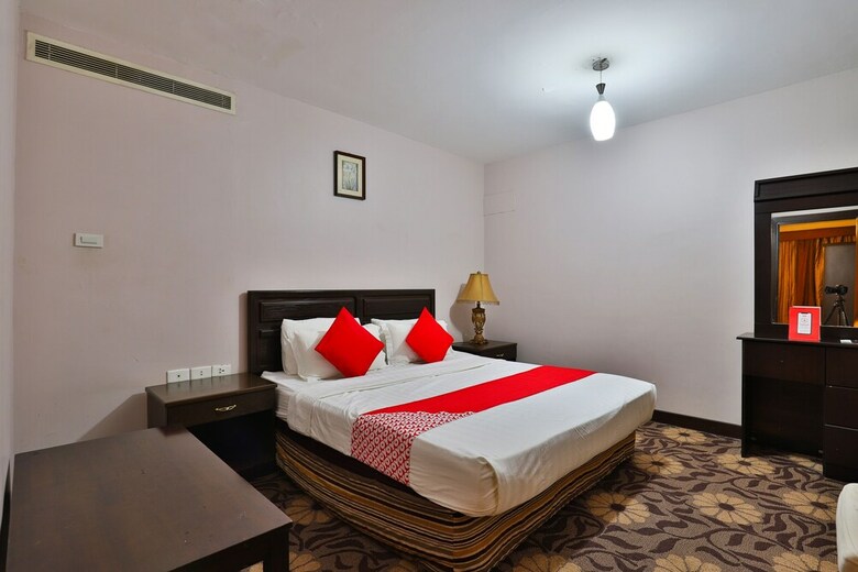 Oyo 446 Mas Hotel