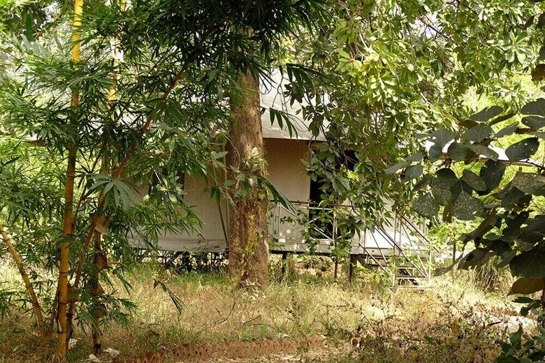 Hotel Aamod Bagh Tola Lodges - Bandhavgarh