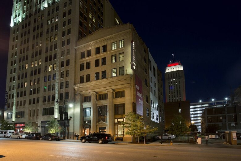 Ambassador Hotel Kansas City, Autograph Collection