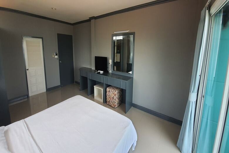 Hotel Capital O912 Pr Beachfront Pranburi
