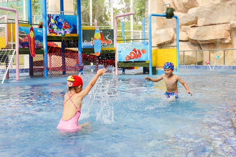 Hotel Intercontinental Sancha Lake