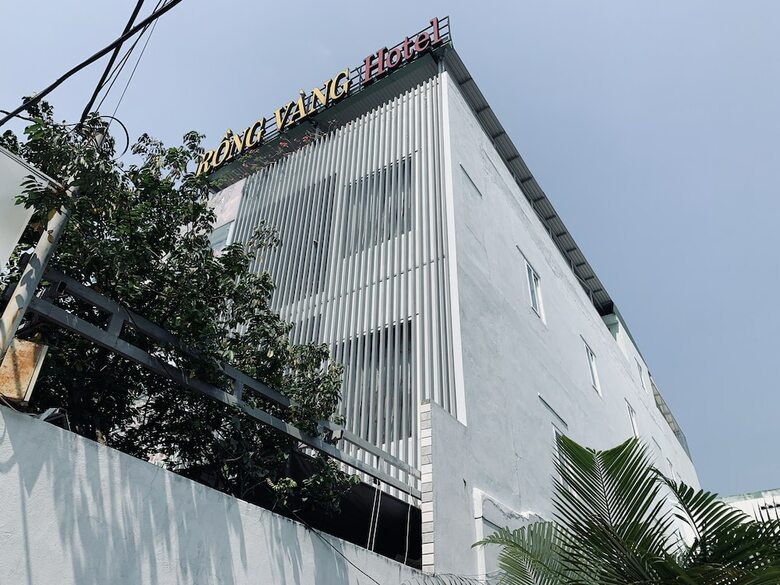 Oyo 1054 Rong Vang Hotel