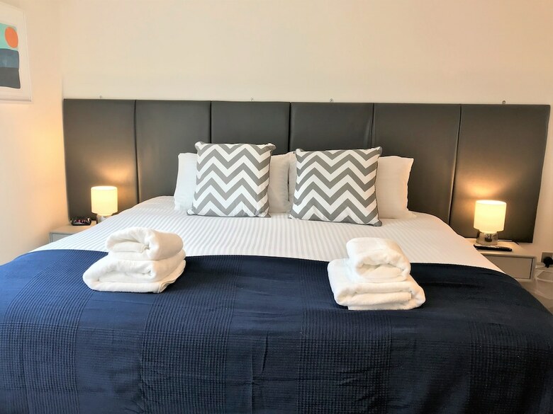 Tolbooth Apartments