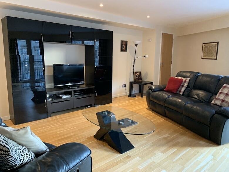 Tolbooth Apartments