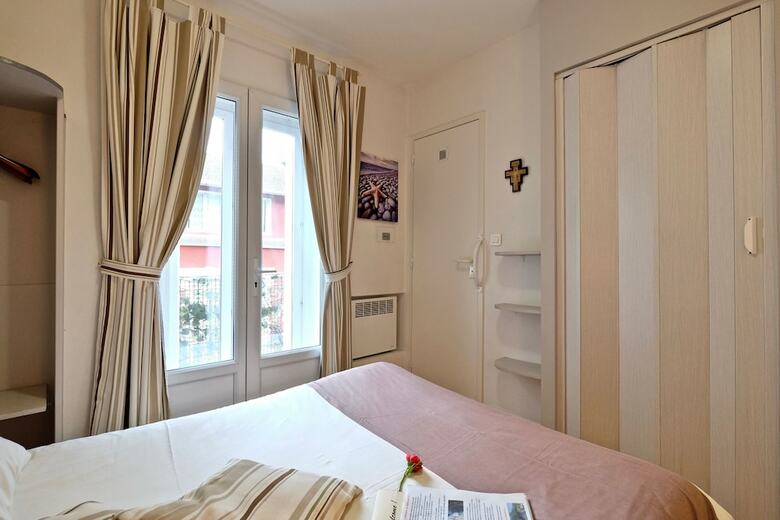 Hotel La Residence Au Berceau de Bernadette