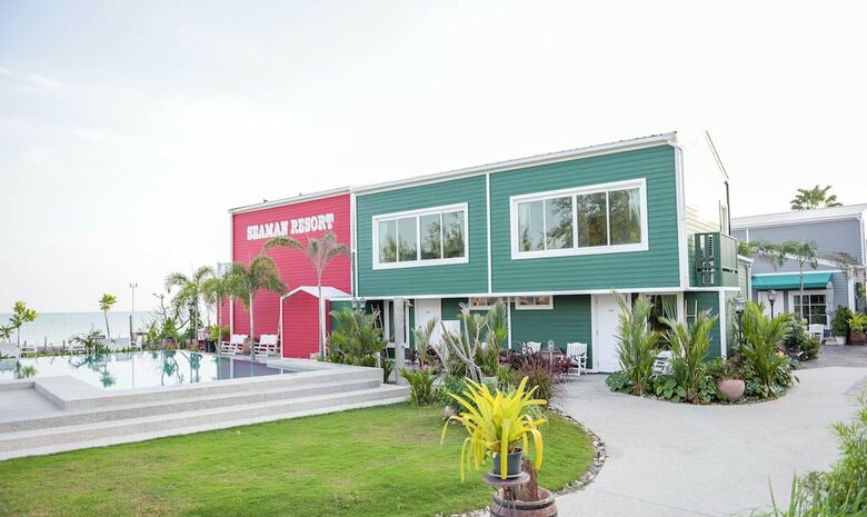 Hotel Seaman Resort