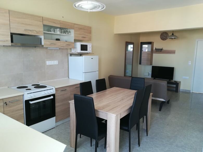 Happy Days Home Apartment And Studio