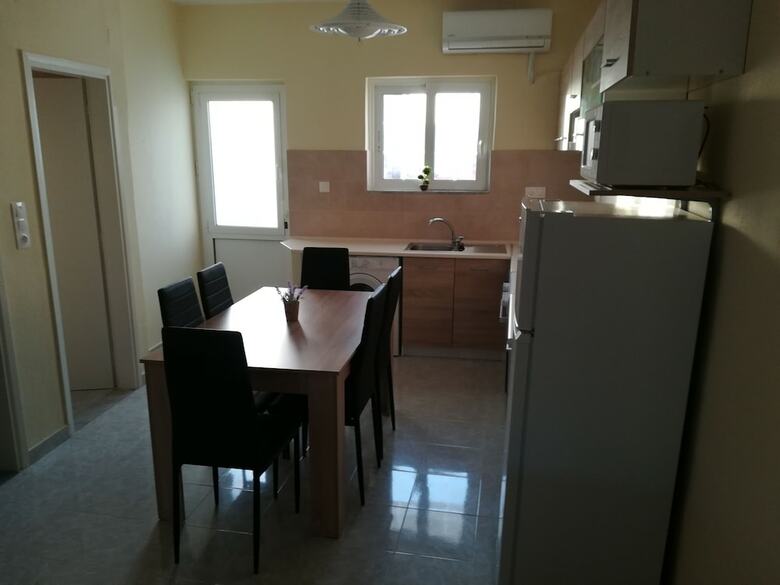 Happy Days Home Apartment And Studio