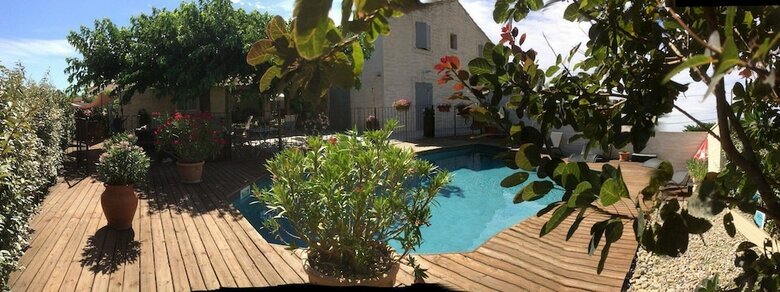 Bed & Breakfast Chambre D'h�tes Mas Lou Solaie