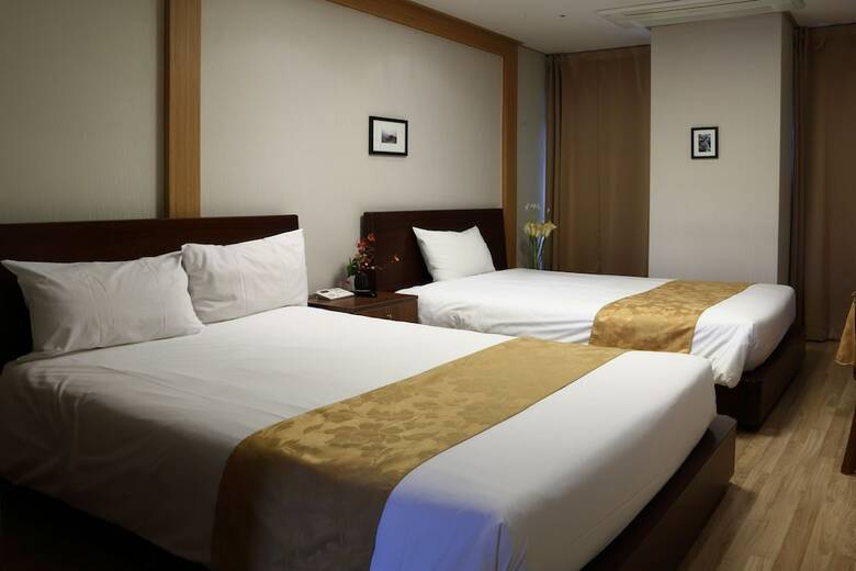 The Hotel Yeong Jong