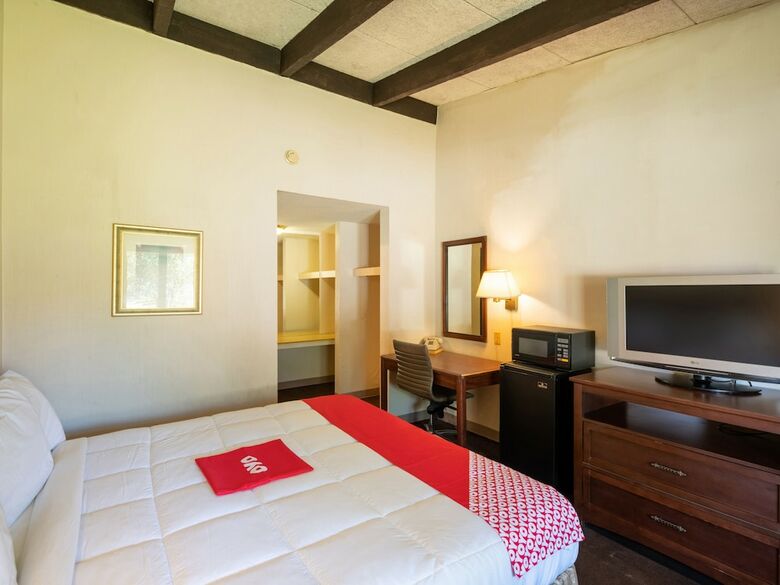 Motel Oyo Hotel Bay City Tx-35