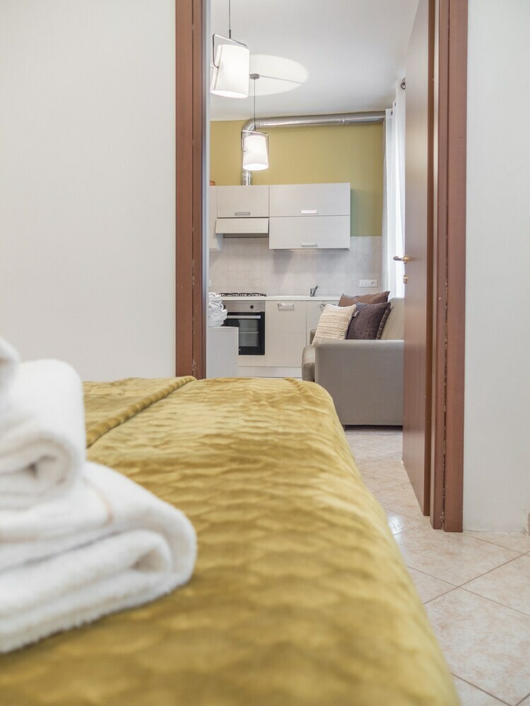 Venice Grand Canal Style Apartment