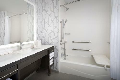 Hotel Home2 Suites By Hilton Denver Northfield