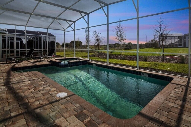 Champions Gate 8830 - Eight Bedroom Pool Home