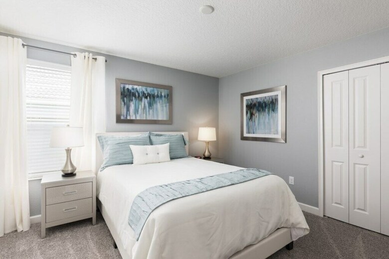 Champions Gate 9042 - Nine Bedroom Pool Home