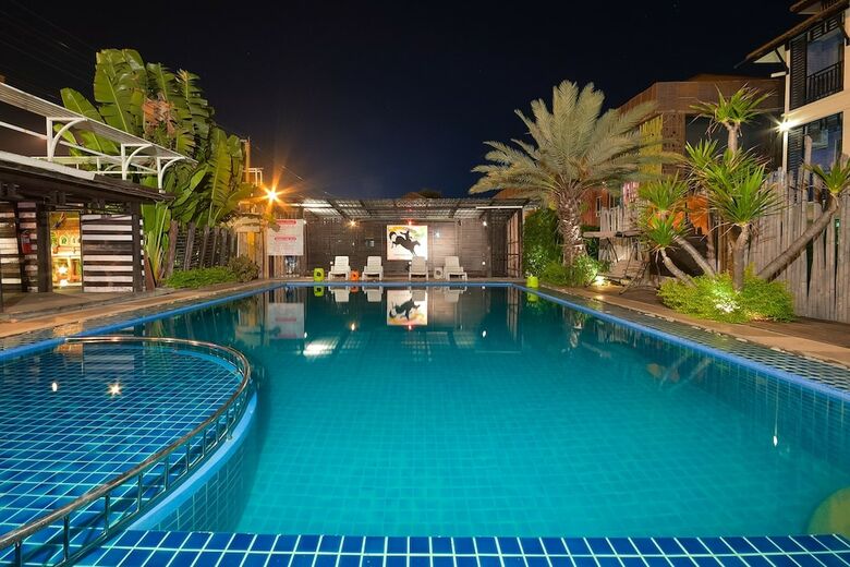 Season Palace Huahin Hotel