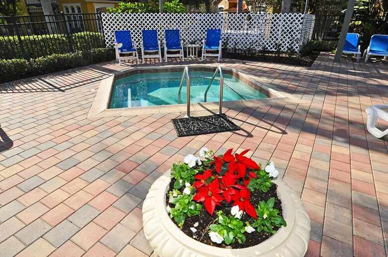 Nice 4bd Pool Hm, Emerald Island Resort-8403skc