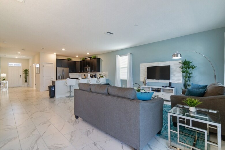Spacious 8-bed Championsgate Resort Hm-1559pw