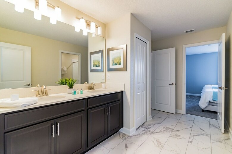 Spacious 8-bed Championsgate Resort Hm-1559pw