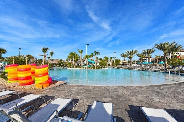 Champions Gate 266 - Five Bedroom Townhome With Splash Pool
