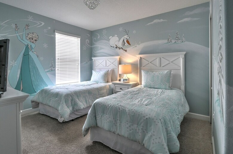 Champions Gate 1435 - Six Bedroom Pool Home
