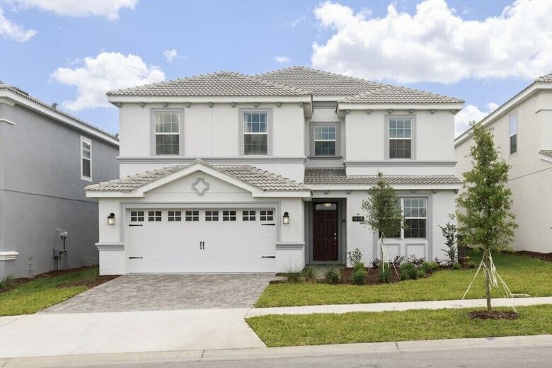 Champions Gate 1668 - Six Bedroom Pool Home