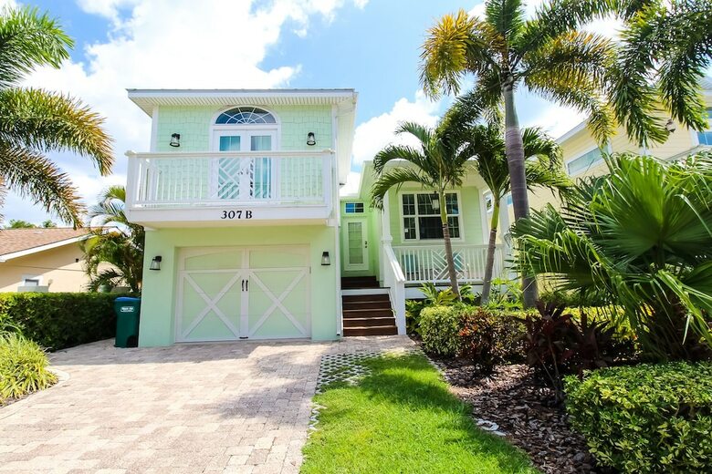 Villa Sea Glass Retreat