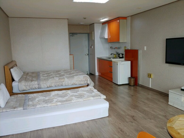 Jeju Evada Pension