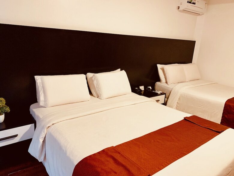 La Fontana Hotel