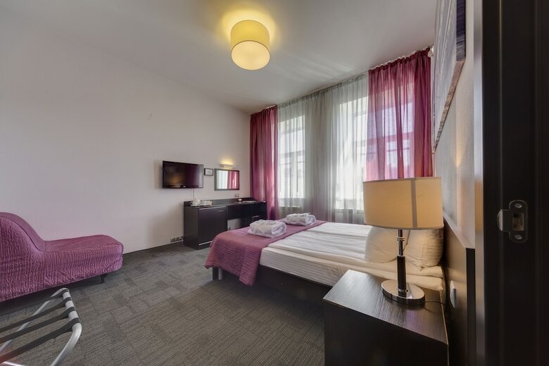 Mary Hotel