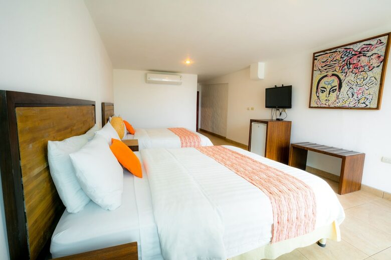 Hotel Baja Monta�ita