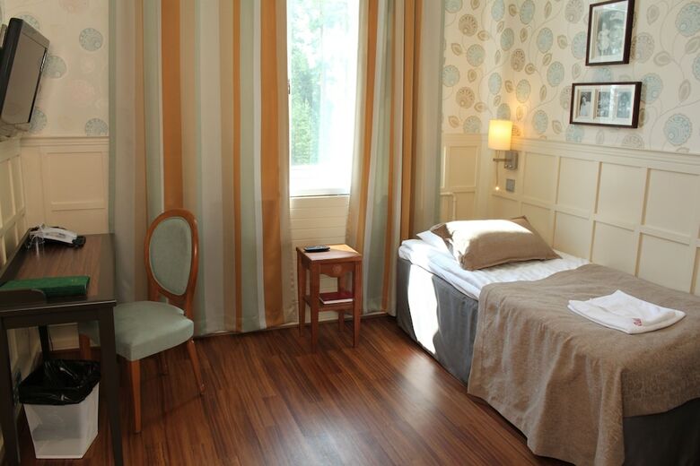 Kruunupuisto Hotel