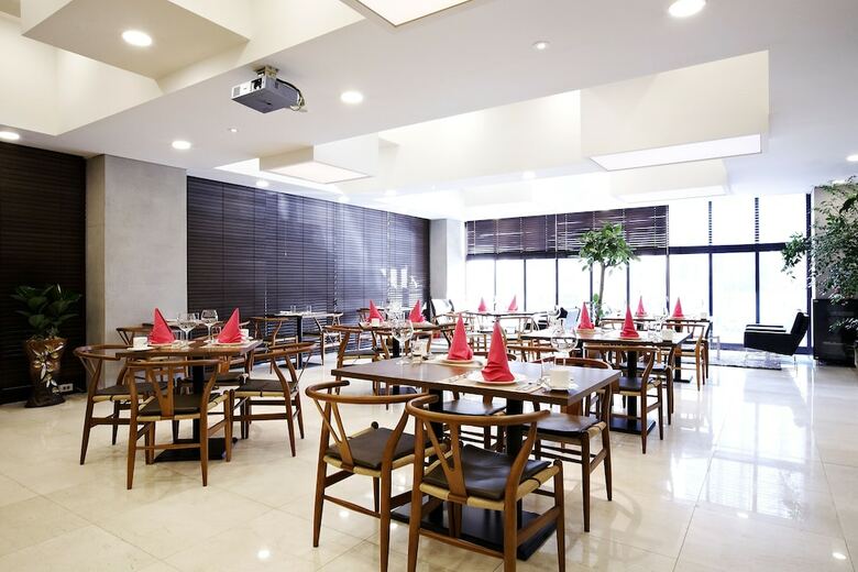 Urban Boutique Hotel