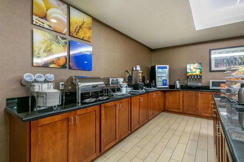 Hotel Comfort Inn & Suites Marion I-57