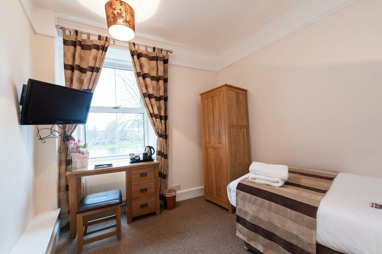Hotel The Glen Mhor Apartments