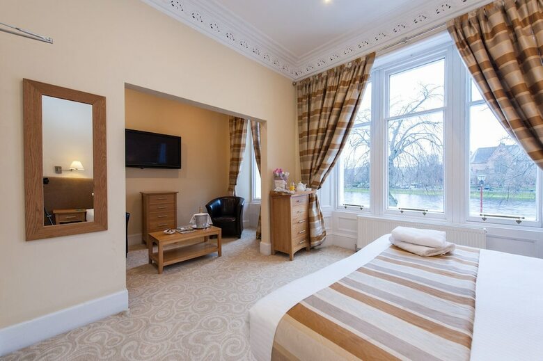 Hotel The Glen Mhor Apartments