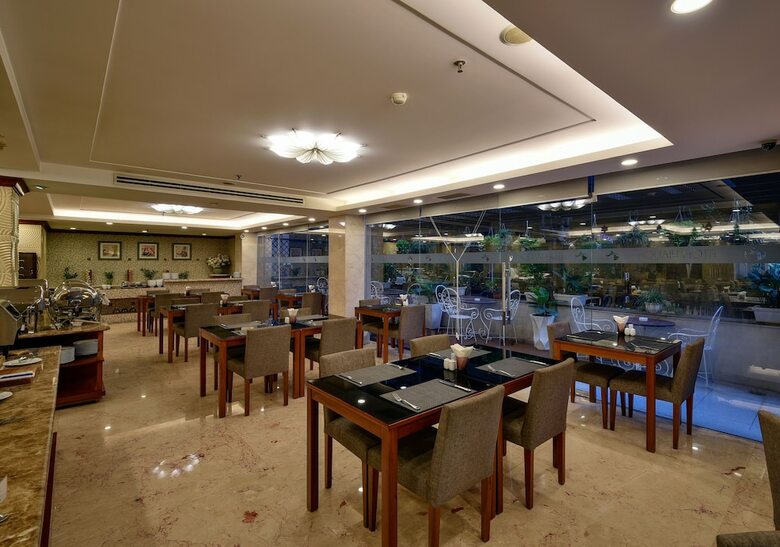 Aquari Hotel